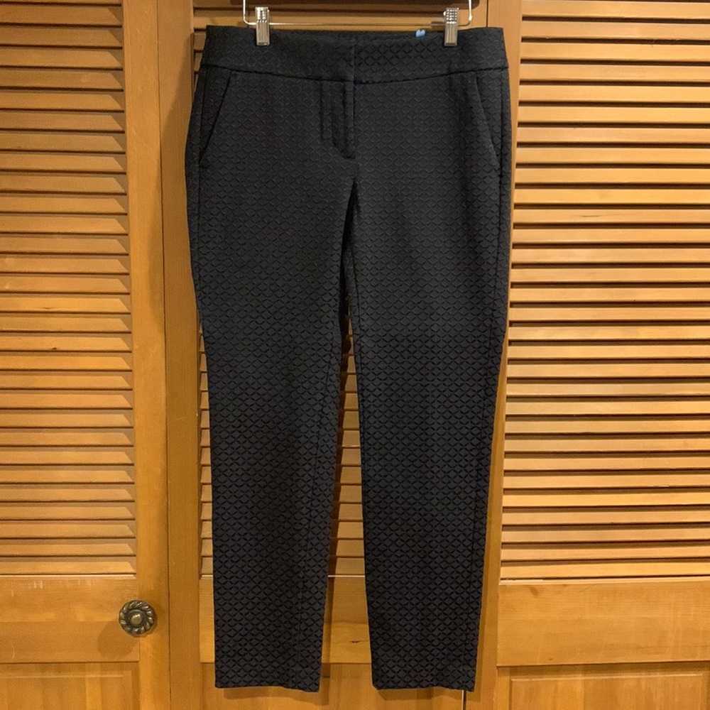 Like New Anne Taylor LOFT Marisa Skinny Textured Dress Pants